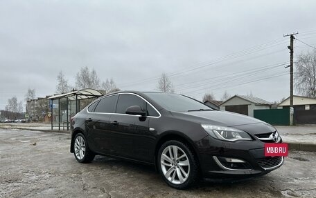 Opel Astra J, 2014 год, 980 000 рублей, 12 фотография