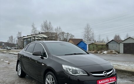 Opel Astra J, 2014 год, 980 000 рублей, 6 фотография