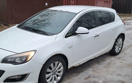 Opel Astra J, 2012 год, 650 000 рублей, 2 фотография