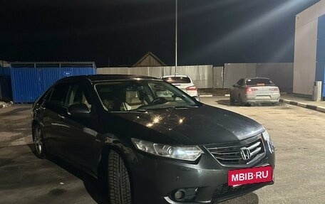 Honda Accord VIII рестайлинг, 2011 год, 950 000 рублей, 3 фотография