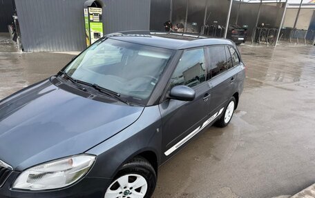 Skoda Fabia II, 2008 год, 450 000 рублей, 2 фотография