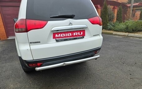 Mitsubishi Pajero Sport II рестайлинг, 2014 год, 2 200 000 рублей, 3 фотография