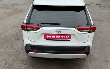 Toyota RAV4, 2023 год, 4 700 000 рублей, 5 фотография