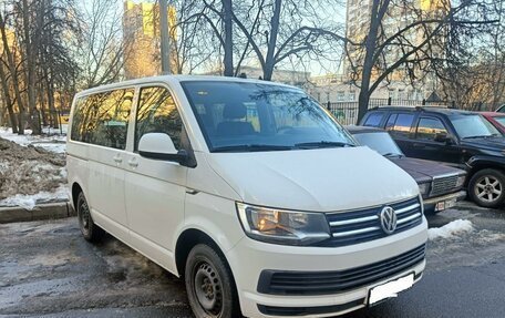 Volkswagen Caravelle T6 рестайлинг, 2018 год, 3 230 000 рублей, 3 фотография