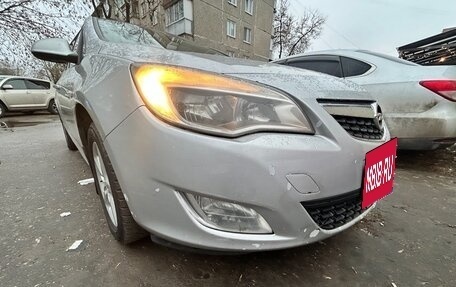 Opel Astra J, 2011 год, 700 000 рублей, 11 фотография