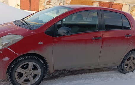 Toyota Yaris III рестайлинг, 2008 год, 650 000 рублей, 5 фотография