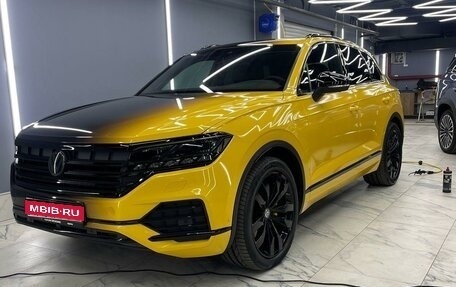 Volkswagen Touareg III, 2020 год, 5 700 000 рублей, 1 фотография