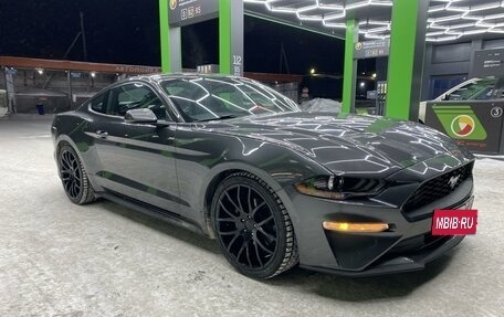 Ford Mustang VI рестайлинг, 2017 год, 2 399 000 рублей, 6 фотография