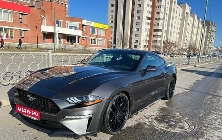 Ford Mustang VI рестайлинг, 2017 год, 2 399 000 рублей, 12 фотография