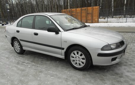 Mitsubishi Carisma I, 2003 год, 385 000 рублей, 1 фотография