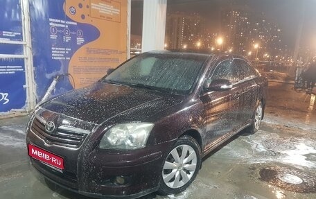 Toyota Avensis III рестайлинг, 2007 год, 700 000 рублей, 1 фотография