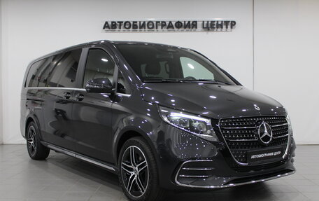 Mercedes-Benz V-Класс, 2024 год, 15 490 000 рублей, 3 фотография