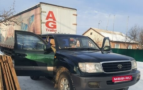 Toyota Land Cruiser 100 рестайлинг 2, 1998 год, 1 630 000 рублей, 2 фотография