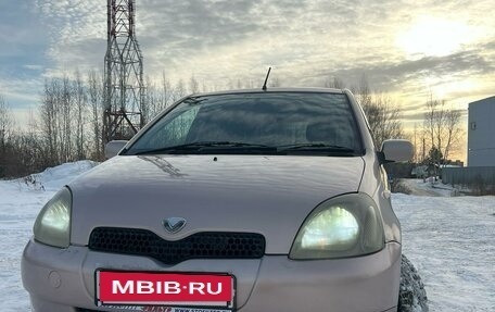 Toyota Vitz, 2001 год, 450 000 рублей, 2 фотография