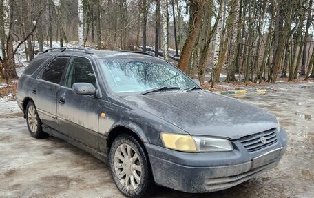 Toyota Camry, 1998 год, 420 000 рублей, 3 фотография