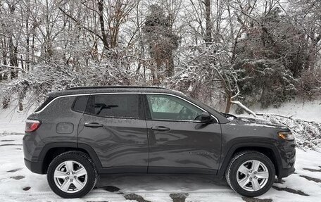 Jeep Compass II, 2022 год, 3 915 000 рублей, 7 фотография