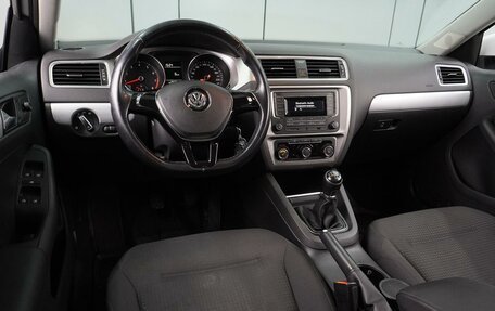 Volkswagen Jetta VI, 2018 год, 1 575 000 рублей, 6 фотография