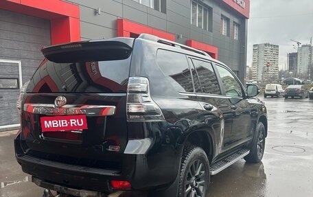 Toyota Land Cruiser Prado 150 рестайлинг 2, 2017 год, 4 300 000 рублей, 4 фотография