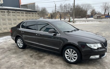 Skoda Superb III рестайлинг, 2013 год, 1 925 000 рублей, 2 фотография