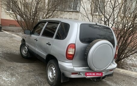 Chevrolet Niva I рестайлинг, 2005 год, 284 000 рублей, 2 фотография