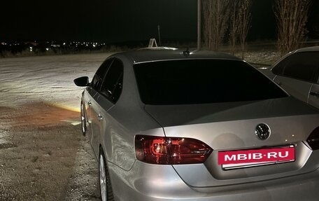 Volkswagen Jetta VI, 2013 год, 1 399 000 рублей, 21 фотография