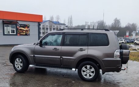 Mitsubishi Pajero IV, 2012 год, 2 499 999 рублей, 9 фотография