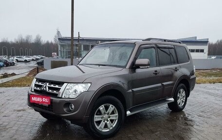 Mitsubishi Pajero IV, 2012 год, 2 499 999 рублей, 4 фотография