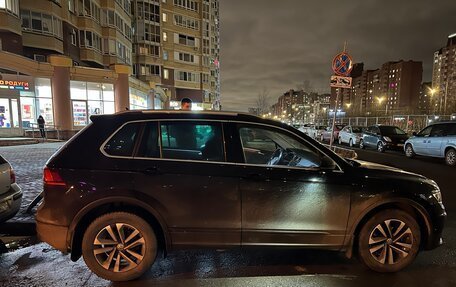 Volkswagen Tiguan II, 2019 год, 2 700 000 рублей, 3 фотография