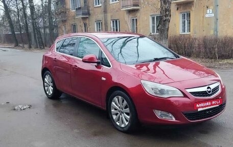 Opel Astra J, 2011 год, 745 000 рублей, 3 фотография