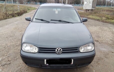 Volkswagen Golf IV, 2000 год, 370 000 рублей, 1 фотография