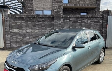 KIA cee'd III, 2022 год, 2 280 000 рублей, 2 фотография