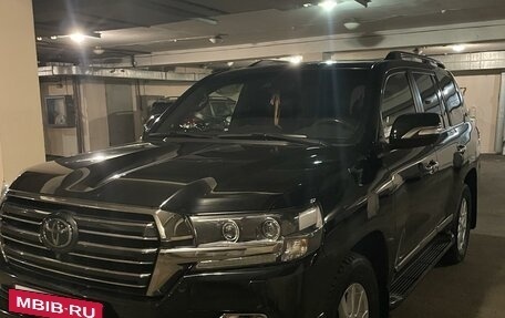 Toyota Land Cruiser 200, 2018 год, 8 100 000 рублей, 8 фотография