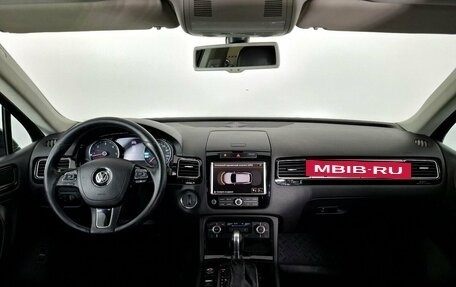 Volkswagen Touareg III, 2010 год, 1 887 000 рублей, 14 фотография
