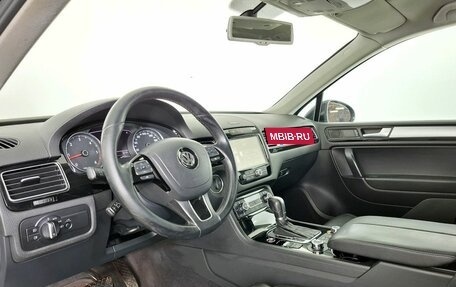 Volkswagen Touareg III, 2010 год, 1 887 000 рублей, 10 фотография