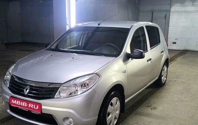 Renault Sandero I, 2014 год, 699 000 рублей, 1 фотография