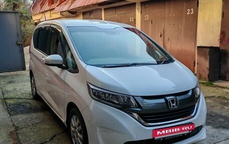 Honda Freed II, 2019 год, 1 900 000 рублей, 6 фотография