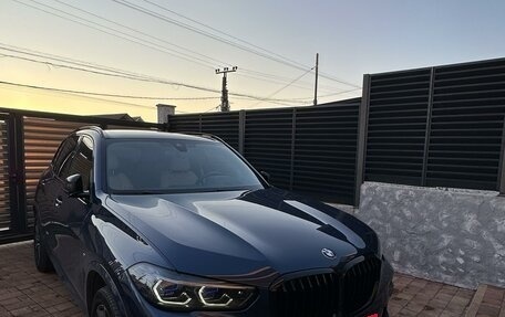 BMW X5, 2021 год, 7 500 000 рублей, 2 фотография