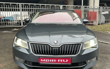 Skoda Superb III рестайлинг, 2017 год, 2 900 000 рублей, 3 фотография