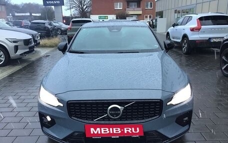 Volvo S60 III, 2024 год, 4 650 000 рублей, 2 фотография