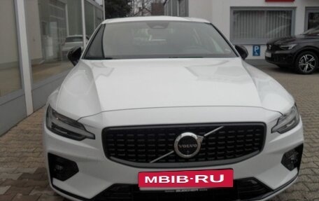 Volvo S60 III, 2024 год, 4 850 000 рублей, 2 фотография