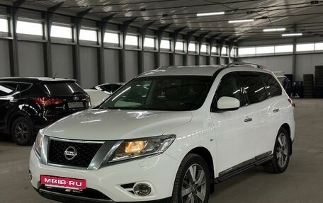 Nissan Pathfinder, 2015 год, 2 050 000 рублей, 4 фотография