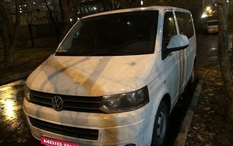 Volkswagen Multivan T5, 2013 год, 2 100 000 рублей, 3 фотография