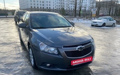 Chevrolet Cruze II, 2011 год, 820 000 рублей, 6 фотография