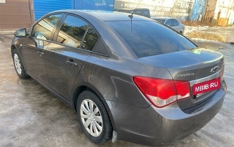 Chevrolet Cruze II, 2011 год, 820 000 рублей, 2 фотография