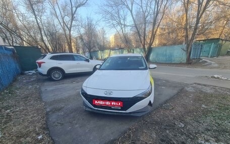 Hyundai Elantra, 2021 год, 1 400 000 рублей, 2 фотография