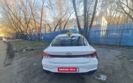 Hyundai Elantra, 2021 год, 1 400 000 рублей, 4 фотография