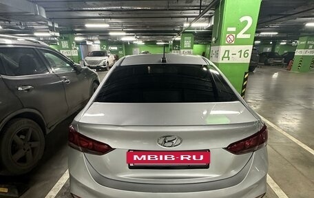 Hyundai Solaris II рестайлинг, 2017 год, 932 000 рублей, 2 фотография