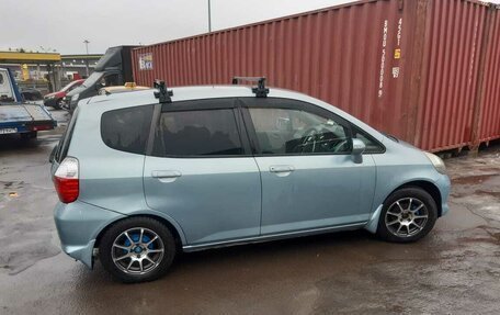 Honda Fit III, 2004 год, 700 000 рублей, 4 фотография