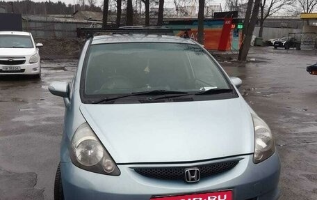 Honda Fit III, 2004 год, 700 000 рублей, 2 фотография