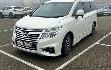 Nissan Elgrand III, 2019 год, 2 850 000 рублей, 1 фотография